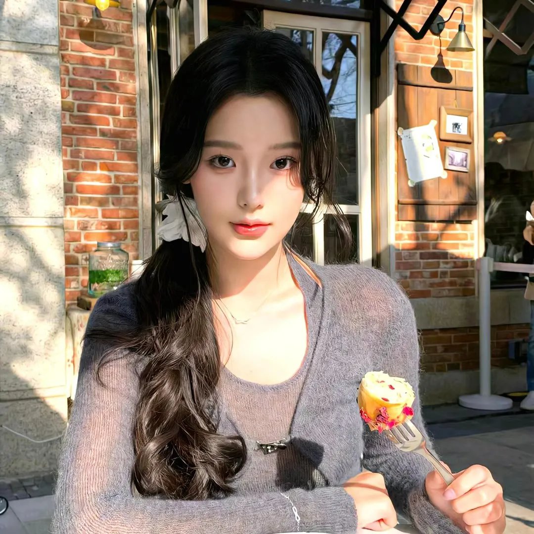李