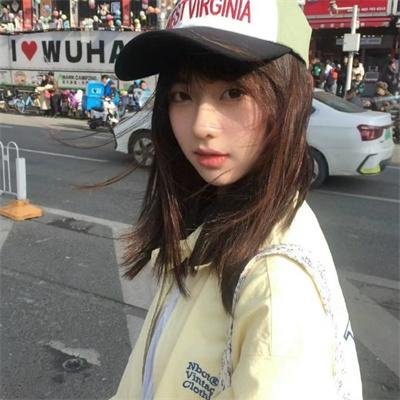 一个叫阿宝的男孩